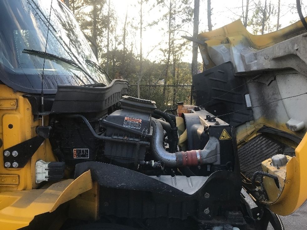 Medium Duty Box Truck-Light and Medium Duty Trucks-International-2021-MV607-Ladson-SC-188,909\n\t\tmiles-$ 45,000 - Image 23