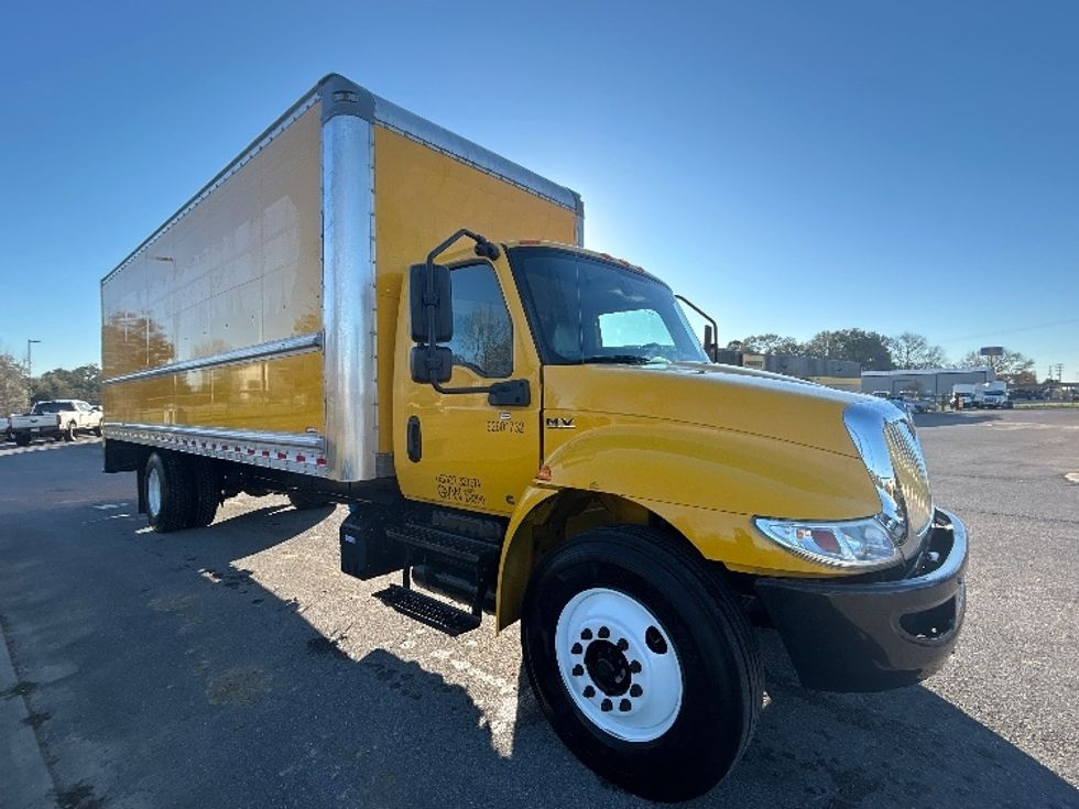 Medium Duty Box Truck-Light and Medium Duty Trucks-International-2021-MV607-Lafayette-LA-165,526\n\t\tmiles-$ 47,250 - Image 1