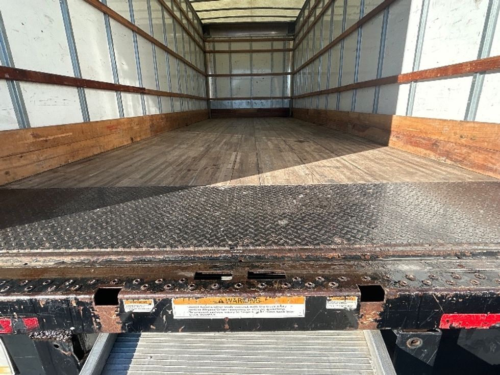 Medium Duty Box Truck-Light and Medium Duty Trucks-International-2021-MV607-Lafayette-LA-165,526\n\t\tmiles-$ 47,250 - Image 10