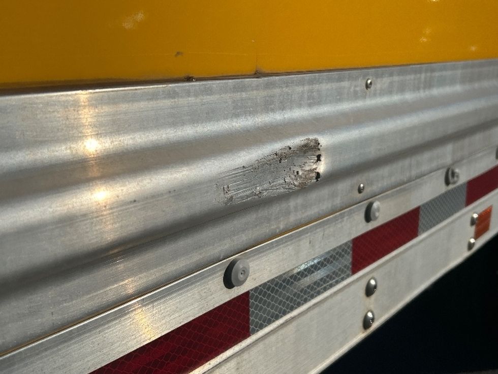 Medium Duty Box Truck-Light and Medium Duty Trucks-International-2021-MV607-Lafayette-LA-165,526\n\t\tmiles-$ 47,250 - Image 25