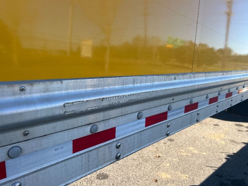 Medium Duty Box Truck-Light and Medium Duty Trucks-International-2021-MV607-Lafayette-LA-165,526\n\t\tmiles-$ 47,250 - Image 26