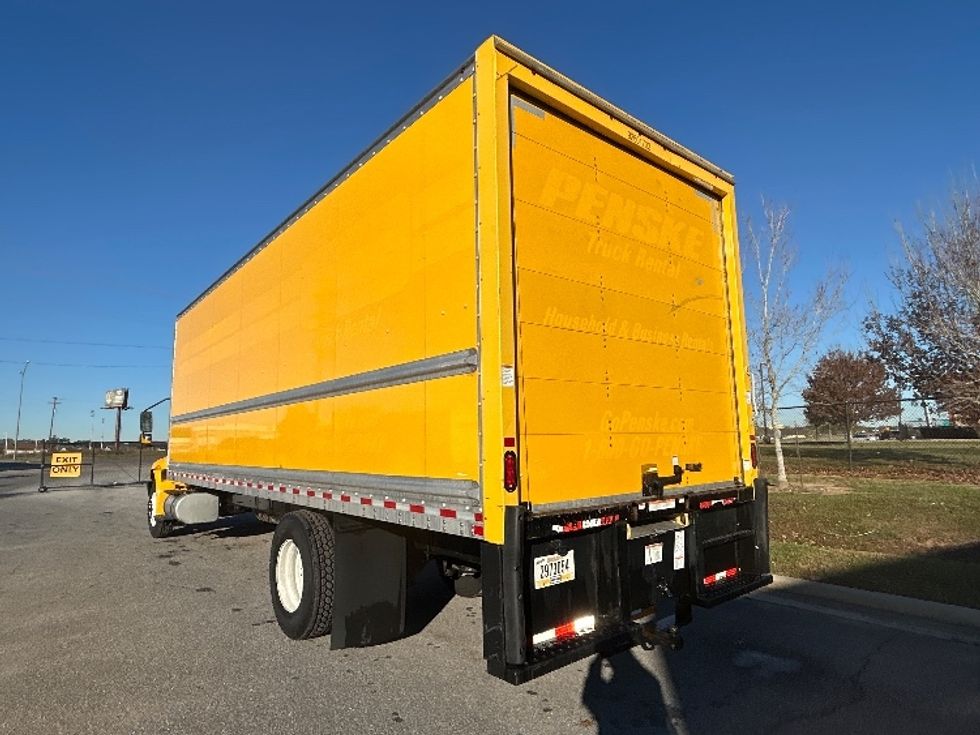 Medium Duty Box Truck-Light and Medium Duty Trucks-International-2021-MV607-Lafayette-LA-165,526\n\t\tmiles-$ 47,250 - Image 6