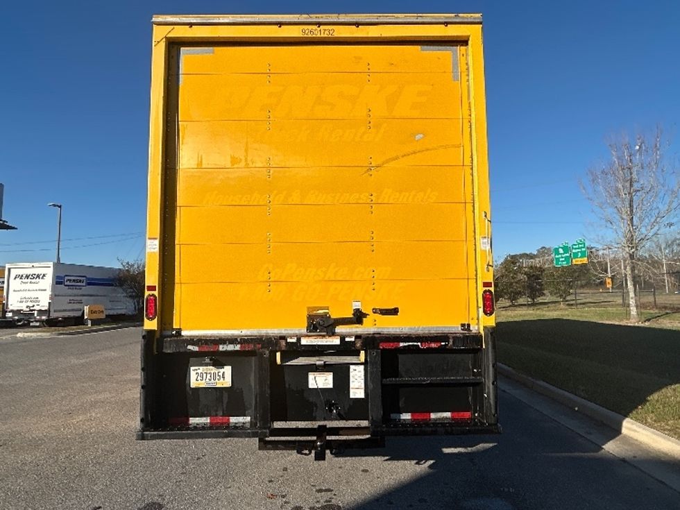 Medium Duty Box Truck-Light and Medium Duty Trucks-International-2021-MV607-Lafayette-LA-165,526\n\t\tmiles-$ 47,250 - Image 7