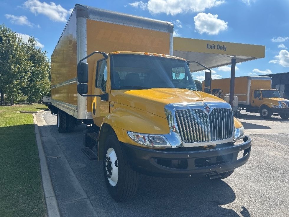Medium Duty Box Truck-Light and Medium Duty Trucks-International-2021-MV607-Lafayette-LA-195,603\n\t\tmiles-$ 46,000 - Image 1