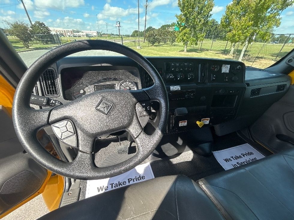 Medium Duty Box Truck-Light and Medium Duty Trucks-International-2021-MV607-Lafayette-LA-195,603\n\t\tmiles-$ 46,000 - Image 15
