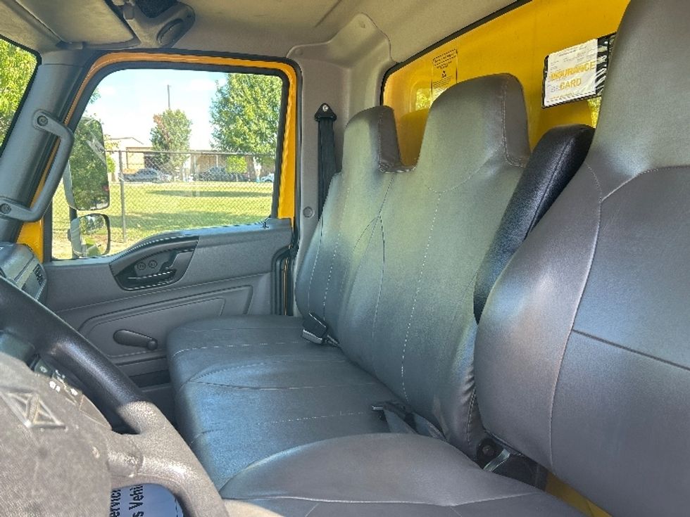 Medium Duty Box Truck-Light and Medium Duty Trucks-International-2021-MV607-Lafayette-LA-195,603\n\t\tmiles-$ 46,000 - Image 16
