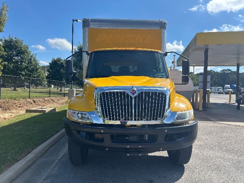 Medium Duty Box Truck-Light and Medium Duty Trucks-International-2021-MV607-Lafayette-LA-195,603\n\t\tmiles-$ 46,000 - Image 2