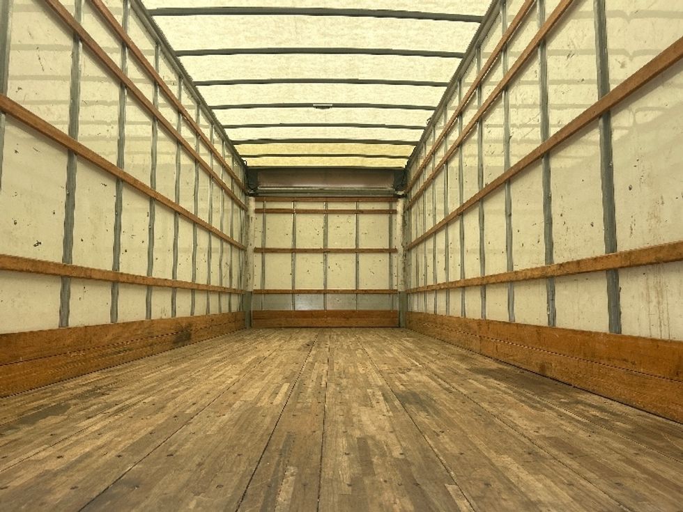 Medium Duty Box Truck-Light and Medium Duty Trucks-International-2021-MV607-Lafayette-LA-195,603\n\t\tmiles-$ 46,000 - Image 7