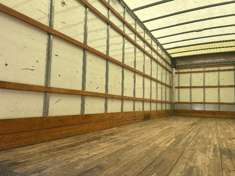Medium Duty Box Truck-Light and Medium Duty Trucks-International-2021-MV607-Lafayette-LA-195,603\n\t\tmiles-$ 46,000 - Image 9