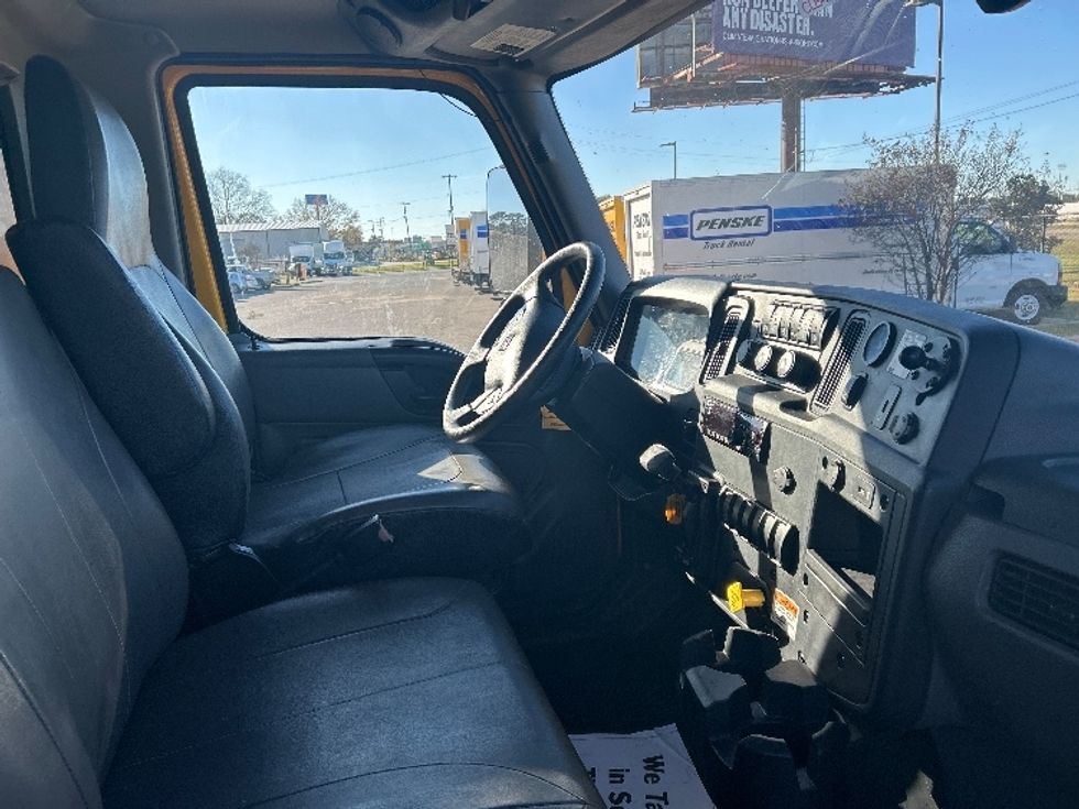 Medium Duty Box Truck-Light and Medium Duty Trucks-International-2021-MV607-Lafayette-LA-210,715\n\t\tmiles-$ 40,750 - Image 22