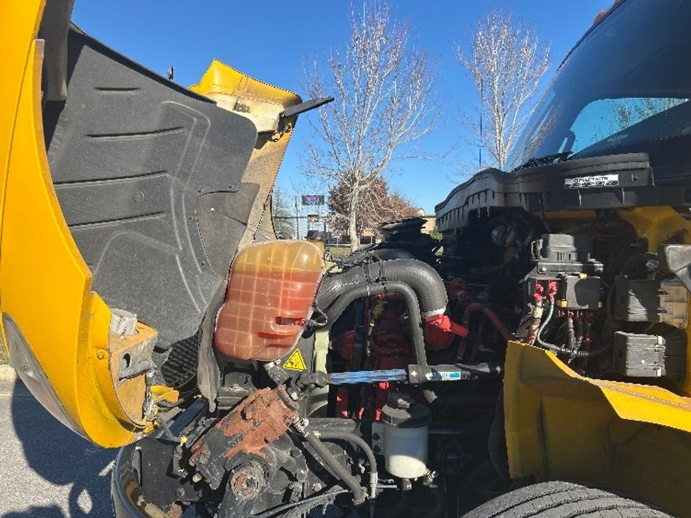 Medium Duty Box Truck-Light and Medium Duty Trucks-International-2021-MV607-Lafayette-LA-210,715\n\t\tmiles-$ 40,750 - Image 24