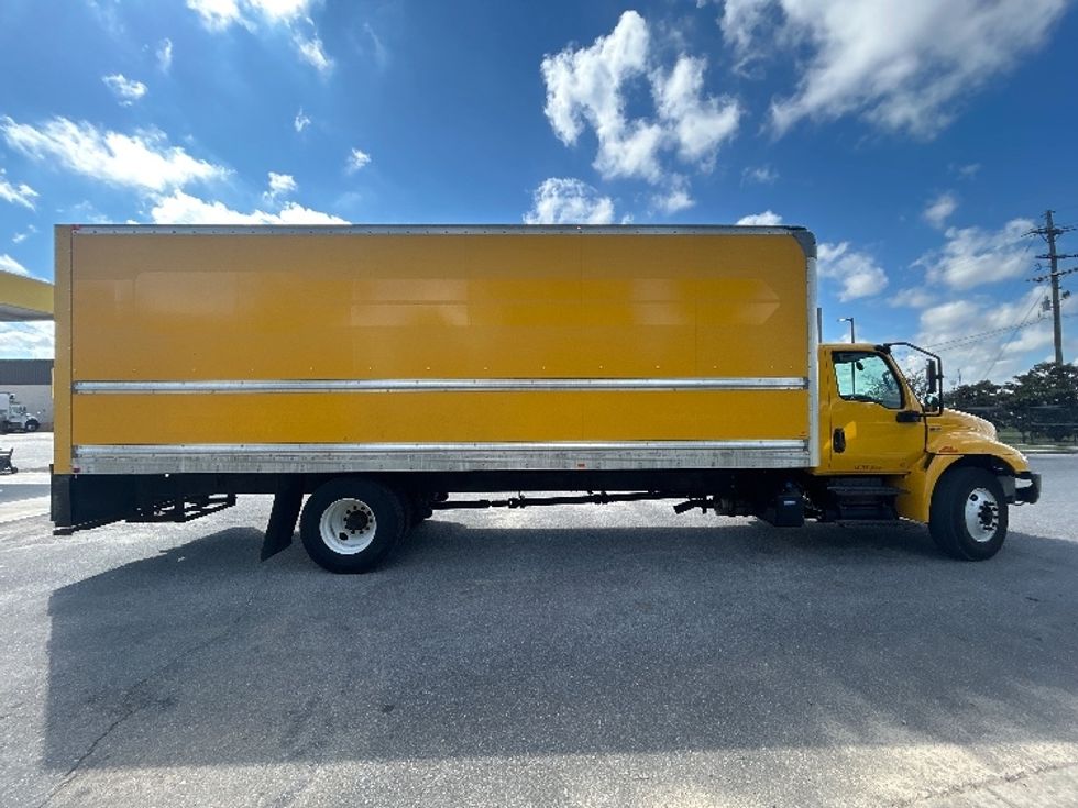Medium Duty Box Truck-Light and Medium Duty Trucks-International-2021-MV607-Lafayette-LA-233,738\n\t\tmiles-$ 40,500 - Image 11