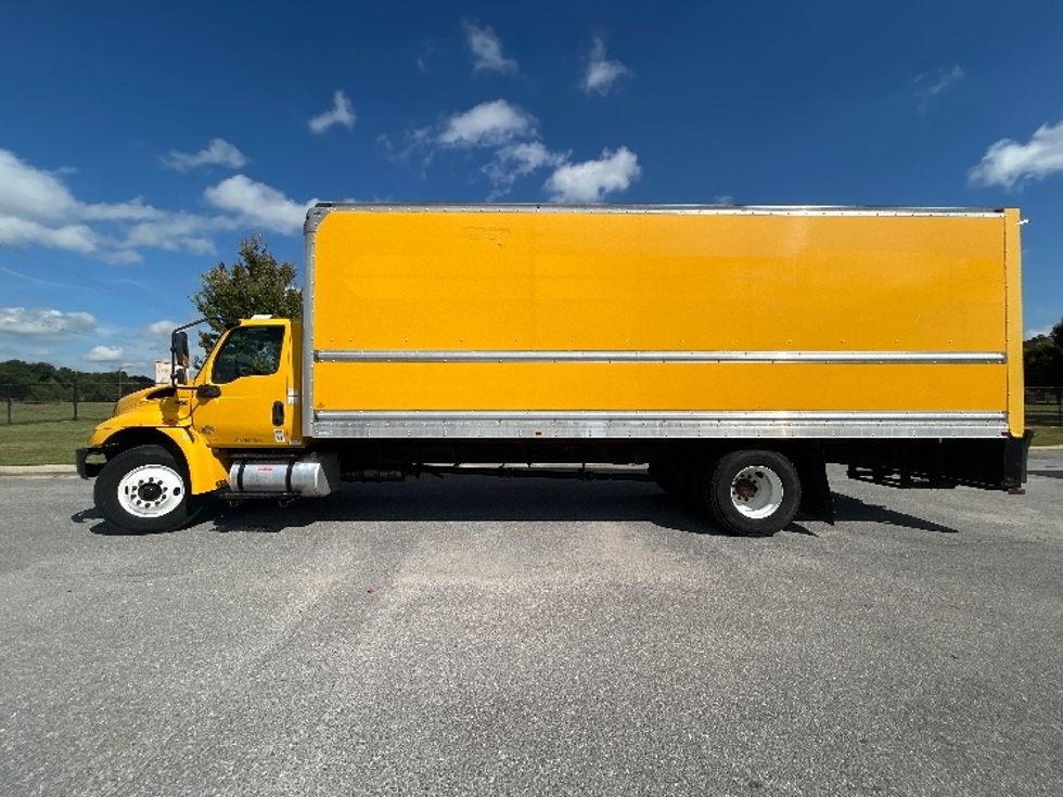 Medium Duty Box Truck-Light and Medium Duty Trucks-International-2021-MV607-Lafayette-LA-233,738\n\t\tmiles-$ 40,500 - Image 4