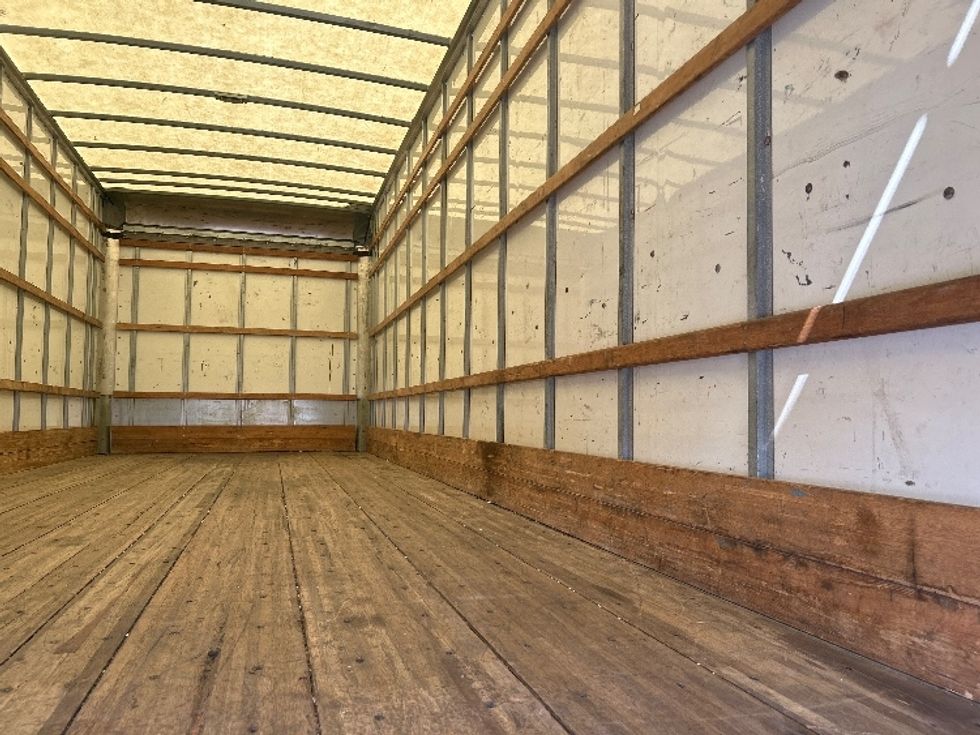 Medium Duty Box Truck-Light and Medium Duty Trucks-International-2021-MV607-Lafayette-LA-233,738\n\t\tmiles-$ 40,500 - Image 9
