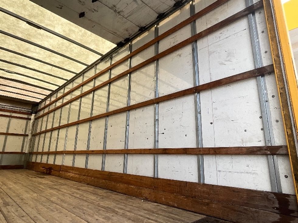 Medium Duty Box Truck-Light and Medium Duty Trucks-International-2021-MV607-Lakeland-FL-216,167\n\t\tmiles-$ 40,000 - Image 12