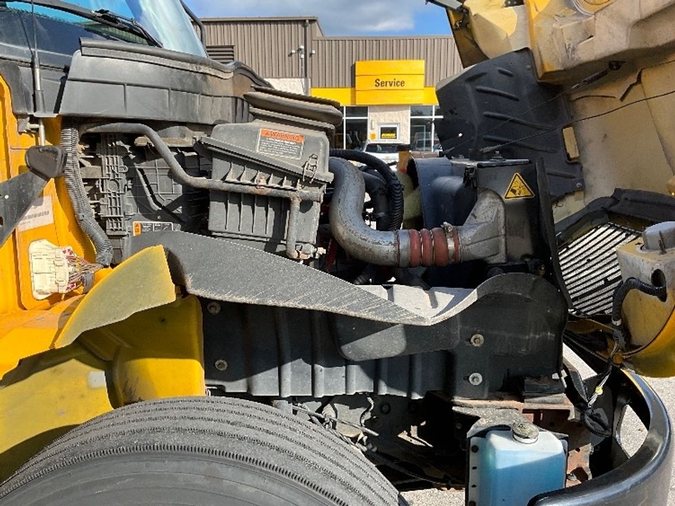 Medium Duty Box Truck-Light and Medium Duty Trucks-International-2021-MV607-Lakeland-FL-216,167\n\t\tmiles-$ 40,000 - Image 23