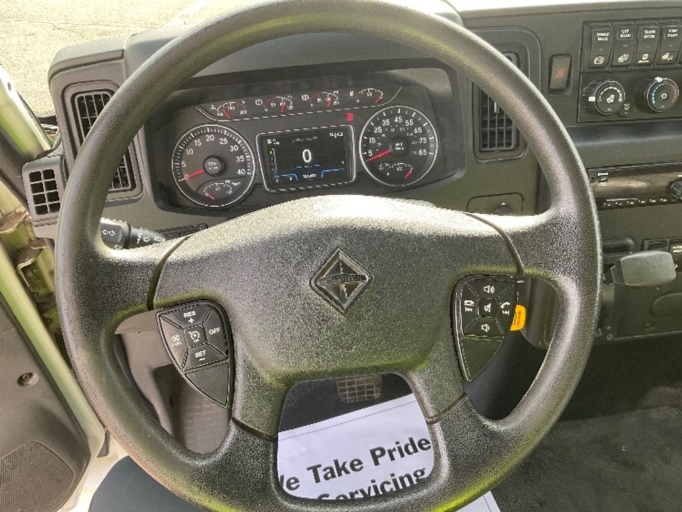 Medium Duty Box Truck-Light and Medium Duty Trucks-International-2021-MV607-Lansing-MI-126,918\n\t\tmiles-$ 63,500 - Image 17