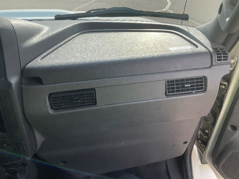 Medium Duty Box Truck-Light and Medium Duty Trucks-International-2021-MV607-Lansing-MI-126,918\n\t\tmiles-$ 63,500 - Image 21