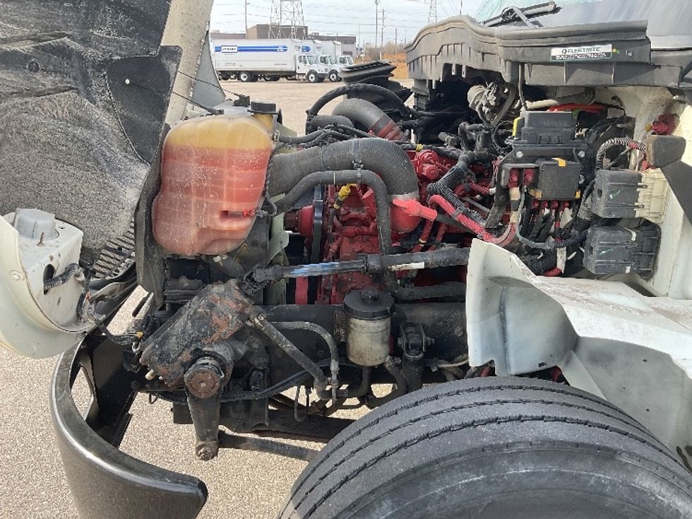 Medium Duty Box Truck-Light and Medium Duty Trucks-International-2021-MV607-Lansing-MI-126,918\n\t\tmiles-$ 63,500 - Image 24