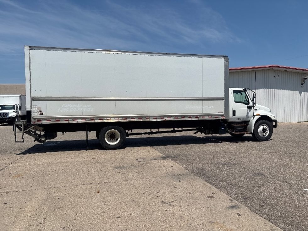 Medium Duty Box Truck-Light and Medium Duty Trucks-International-2021-MV607-Lansing-MI-149,350\n\t\tmiles-$ 61,250 - Image 15