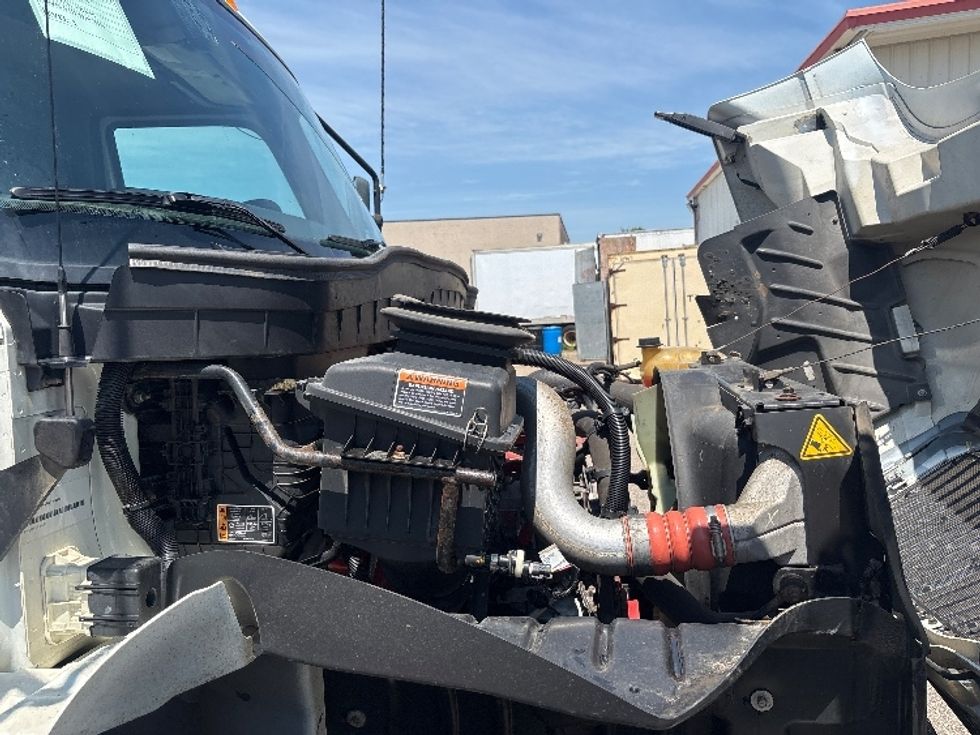 Medium Duty Box Truck-Light and Medium Duty Trucks-International-2021-MV607-Lansing-MI-149,350\n\t\tmiles-$ 61,250 - Image 23