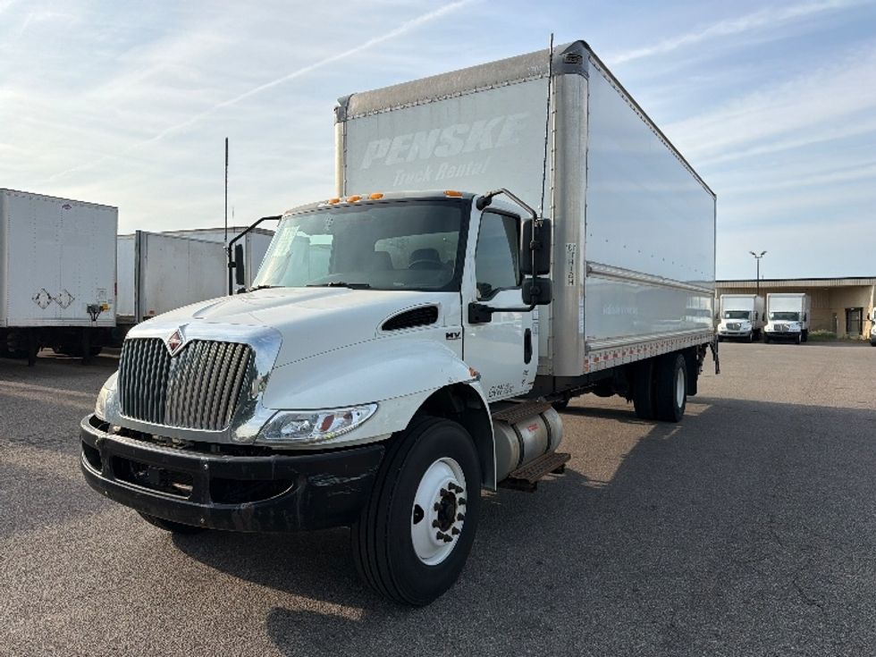 Medium Duty Box Truck-Light and Medium Duty Trucks-International-2021-MV607-Lansing-MI-149,350\n\t\tmiles-$ 61,250 - Image 3