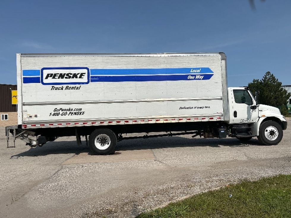 Medium Duty Box Truck-Light and Medium Duty Trucks-International-2021-MV607-Lansing-MI-172,364\n\t\tmiles-$ 54,500 - Image 15