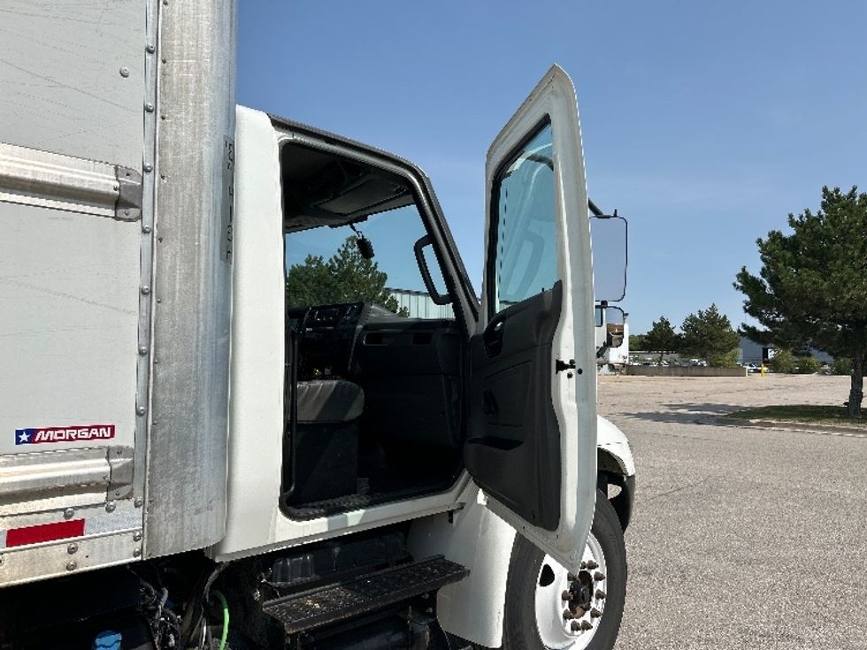 Medium Duty Box Truck-Light and Medium Duty Trucks-International-2021-MV607-Lansing-MI-172,364\n\t\tmiles-$ 54,500 - Image 20