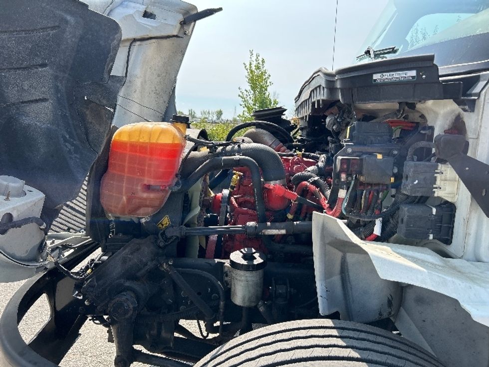 Medium Duty Box Truck-Light and Medium Duty Trucks-International-2021-MV607-Lansing-MI-172,364\n\t\tmiles-$ 54,500 - Image 24