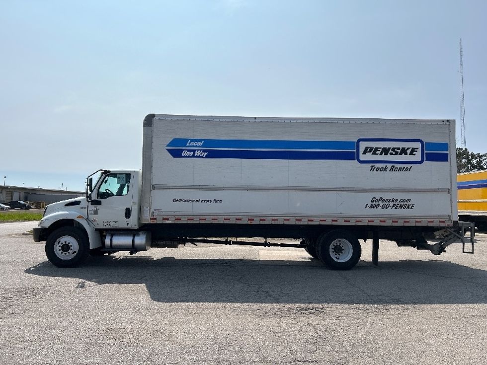 Medium Duty Box Truck-Light and Medium Duty Trucks-International-2021-MV607-Lansing-MI-172,364\n\t\tmiles-$ 54,500 - Image 4