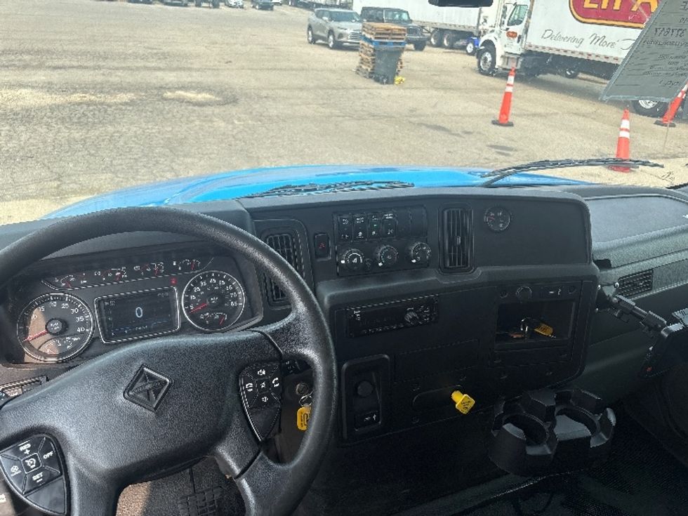 Medium Duty Box Truck-Light and Medium Duty Trucks-International-2021-MV607-Lansing-MI-232,811\n\t\tmiles-$ 50,000 - Image 18