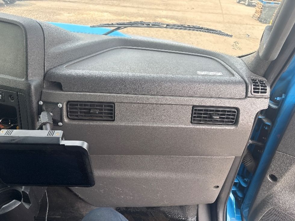 Medium Duty Box Truck-Light and Medium Duty Trucks-International-2021-MV607-Lansing-MI-232,811\n\t\tmiles-$ 50,000 - Image 20