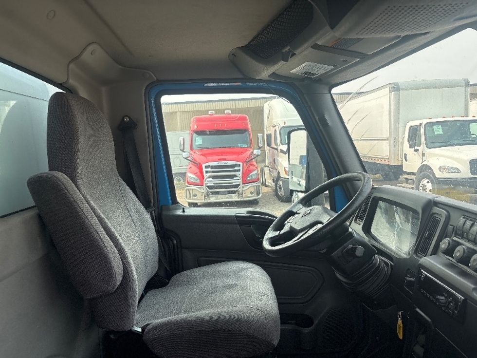 Medium Duty Box Truck-Light and Medium Duty Trucks-International-2021-MV607-Lansing-MI-232,811\n\t\tmiles-$ 50,000 - Image 21