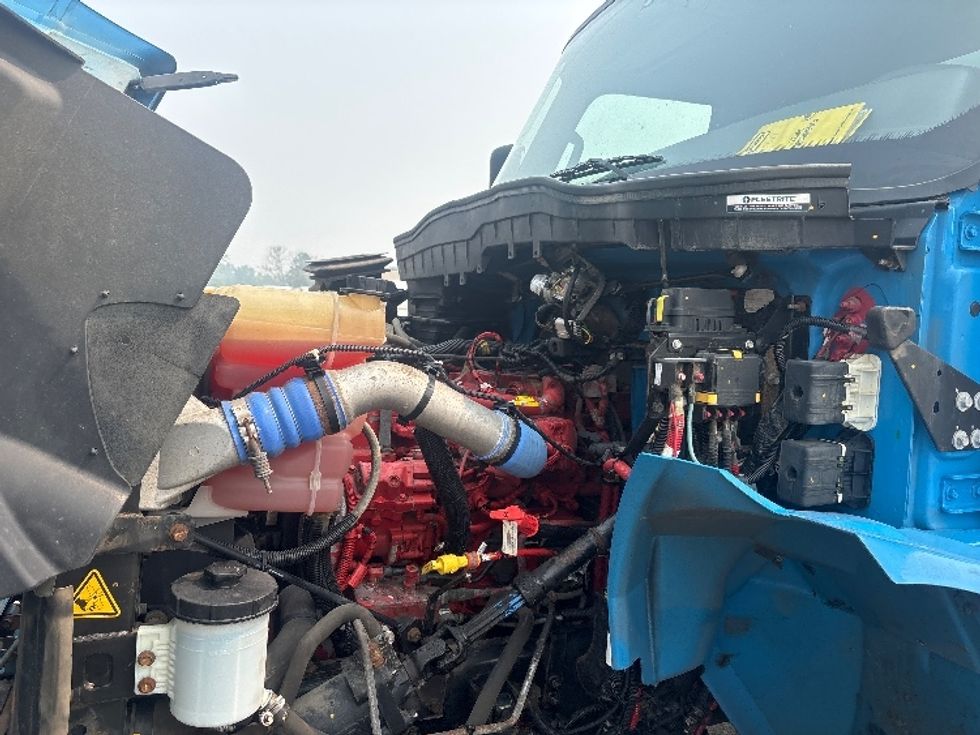 Medium Duty Box Truck-Light and Medium Duty Trucks-International-2021-MV607-Lansing-MI-232,811\n\t\tmiles-$ 50,000 - Image 23