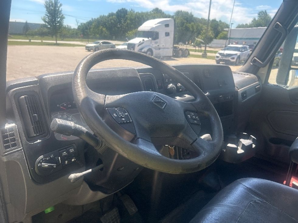 Medium Duty Box Truck-Light and Medium Duty Trucks-International-2021-MV607-Lansing-MI-238,141\n\t\tmiles-$ 34,250 - Image 17