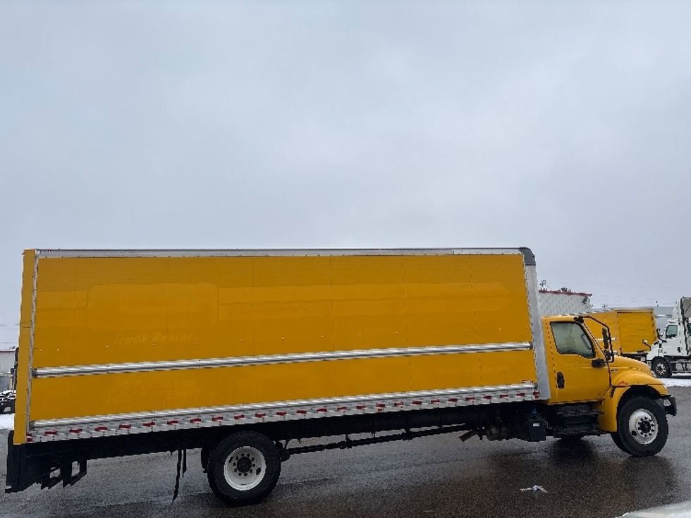 Medium Duty Box Truck-Light and Medium Duty Trucks-International-2021-MV607-Lansing-MI-239,236\n\t\tmiles-$ 35,750 - Image 15