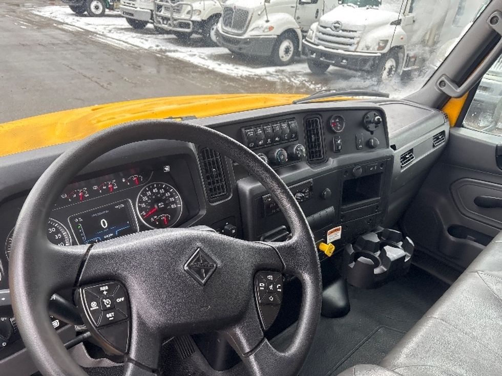 Medium Duty Box Truck-Light and Medium Duty Trucks-International-2021-MV607-Lansing-MI-239,236\n\t\tmiles-$ 35,750 - Image 18