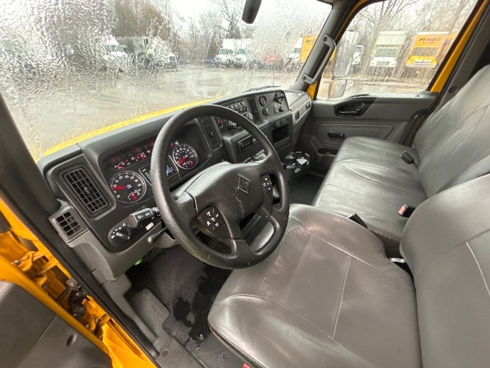 Medium Duty Box Truck-Light and Medium Duty Trucks-International-2021-MV607-Lansing-MI-241,482\n\t\tmiles-$ 33,750 - Image 17