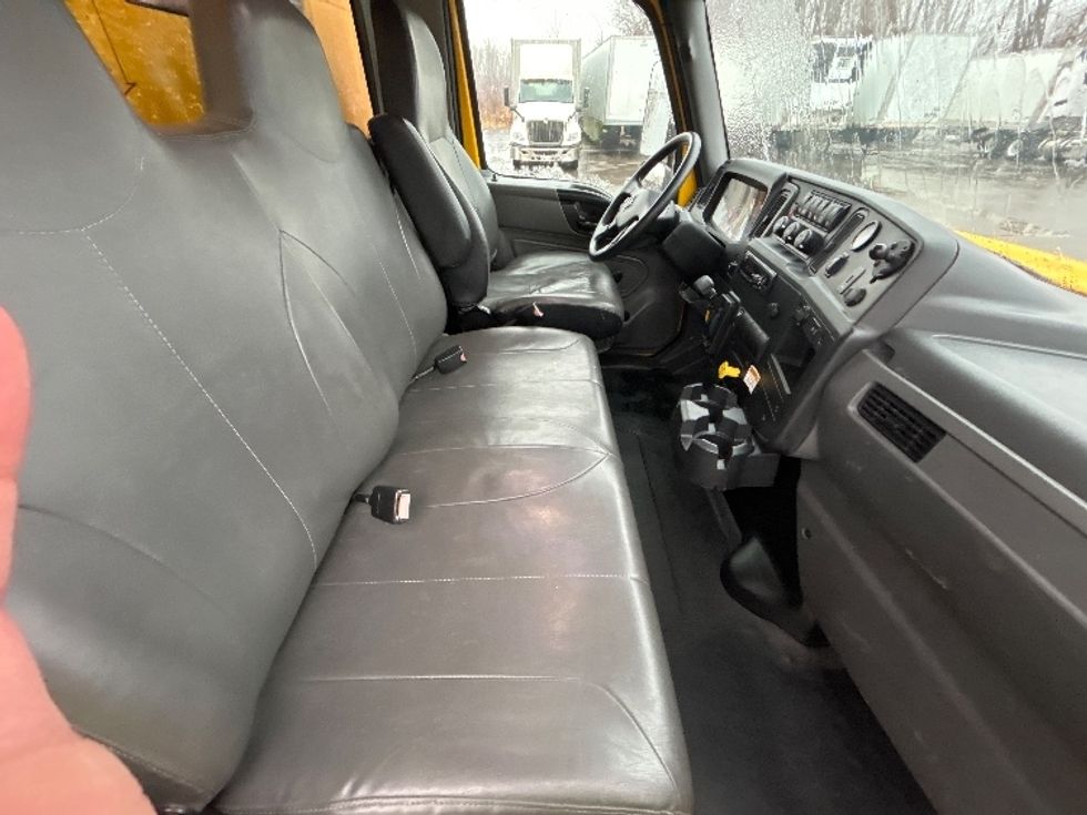 Medium Duty Box Truck-Light and Medium Duty Trucks-International-2021-MV607-Lansing-MI-241,482\n\t\tmiles-$ 33,750 - Image 22