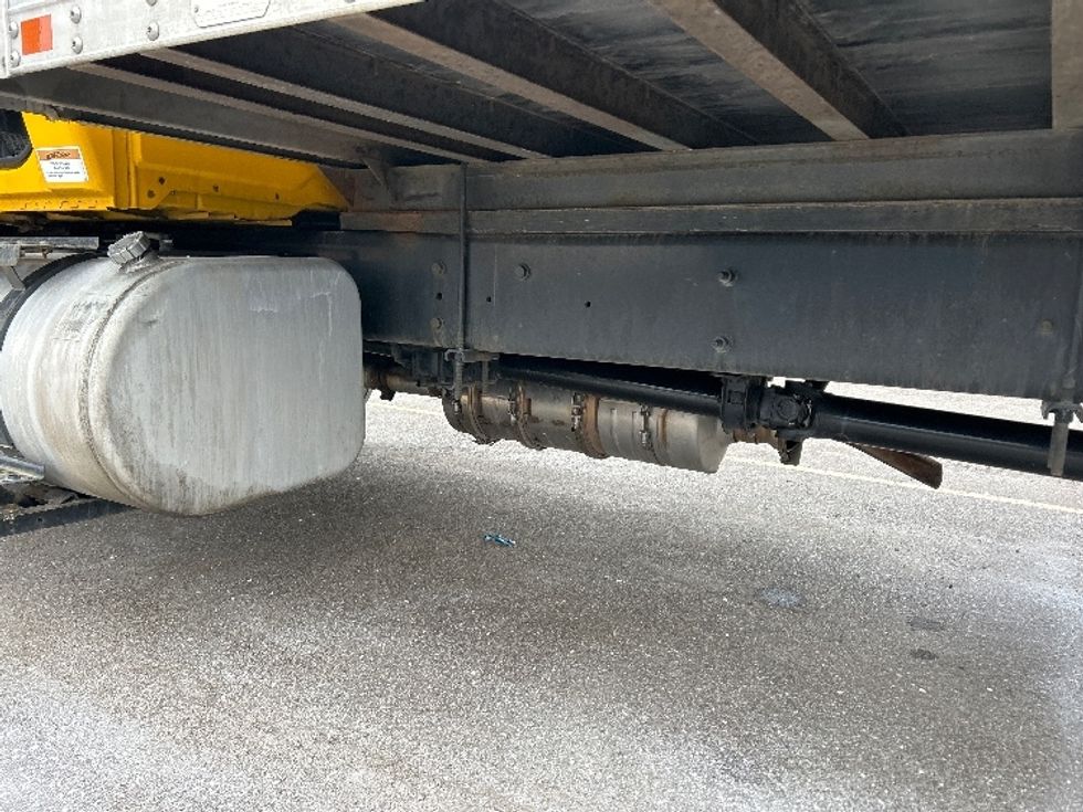 Medium Duty Box Truck-Light and Medium Duty Trucks-International-2021-MV607-Lansing-MI-241,705\n\t\tmiles-$ 33,500 - Image 25