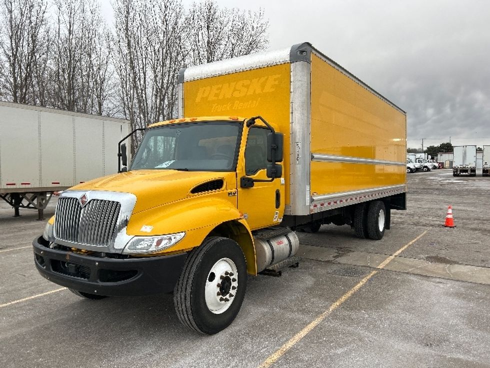 Medium Duty Box Truck-Light and Medium Duty Trucks-International-2021-MV607-Lansing-MI-241,705\n\t\tmiles-$ 33,500 - Image 3