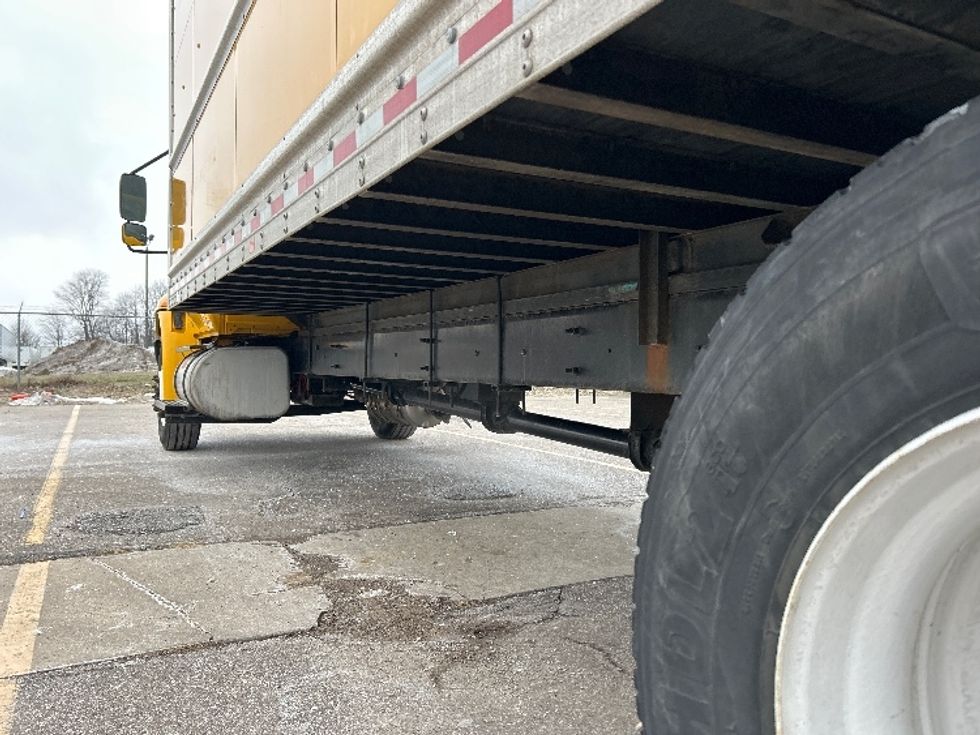 Medium Duty Box Truck-Light and Medium Duty Trucks-International-2021-MV607-Lansing-MI-241,705\n\t\tmiles-$ 33,500 - Image 5