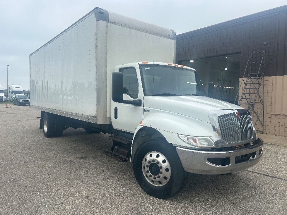 Medium Duty Box Truck-Light and Medium Duty Trucks-International-2021-MV607-Lansing-MI-290,505\n\t\tmiles-$ 30,500 - Image 1