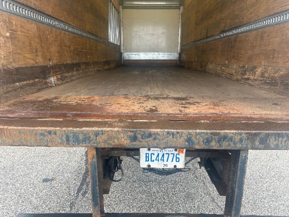 Medium Duty Box Truck-Light and Medium Duty Trucks-International-2021-MV607-Lansing-MI-290,505\n\t\tmiles-$ 30,500 - Image 10