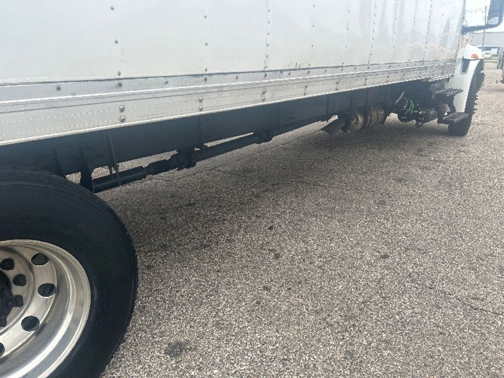 Medium Duty Box Truck-Light and Medium Duty Trucks-International-2021-MV607-Lansing-MI-290,505\n\t\tmiles-$ 30,500 - Image 14