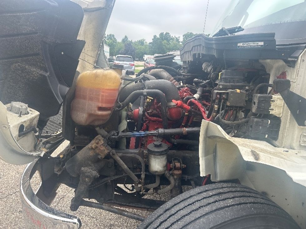 Medium Duty Box Truck-Light and Medium Duty Trucks-International-2021-MV607-Lansing-MI-290,505\n\t\tmiles-$ 30,500 - Image 23