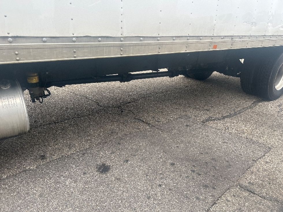 Medium Duty Box Truck-Light and Medium Duty Trucks-International-2021-MV607-Lansing-MI-290,505\n\t\tmiles-$ 30,500 - Image 5