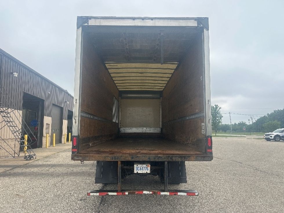 Medium Duty Box Truck-Light and Medium Duty Trucks-International-2021-MV607-Lansing-MI-290,505\n\t\tmiles-$ 30,500 - Image 8