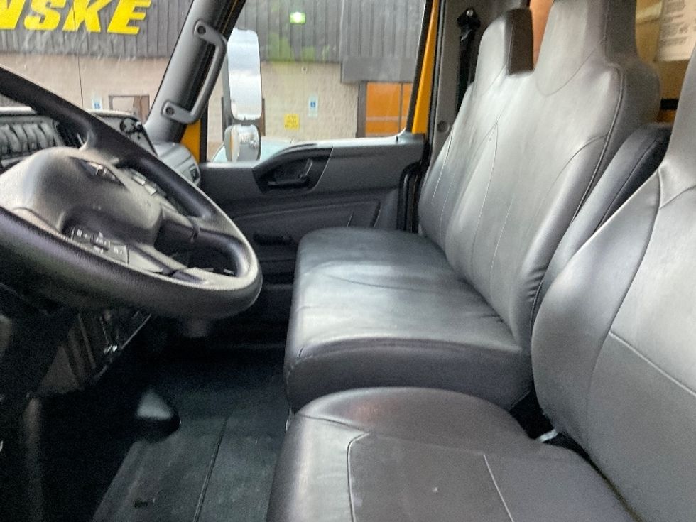 Medium Duty Box Truck-Light and Medium Duty Trucks-International-2021-MV607-Las Vegas-NV-187,805\n\t\tmiles-$ 44,000 - Image 18