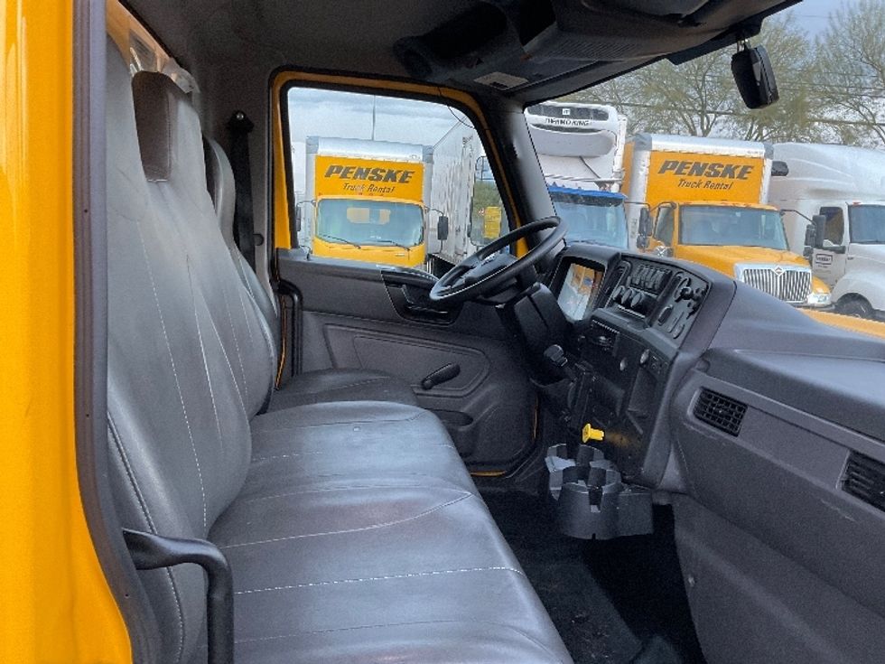 Medium Duty Box Truck-Light and Medium Duty Trucks-International-2021-MV607-Las Vegas-NV-187,805\n\t\tmiles-$ 44,000 - Image 21